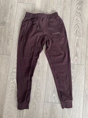 Men's Alphalete Joggers Medium